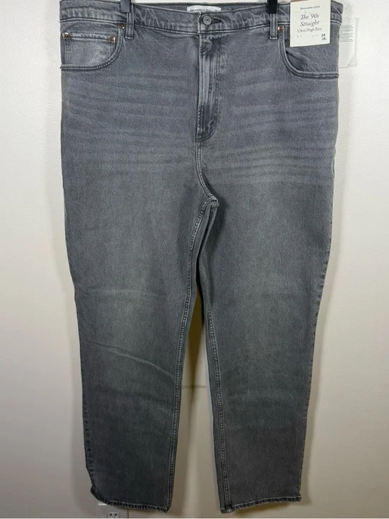 NWT Abercrombie & Fitch Ultra High Rise 90s Straight Jeans Sz 34/18L Tall Black - Picture 2 of 5